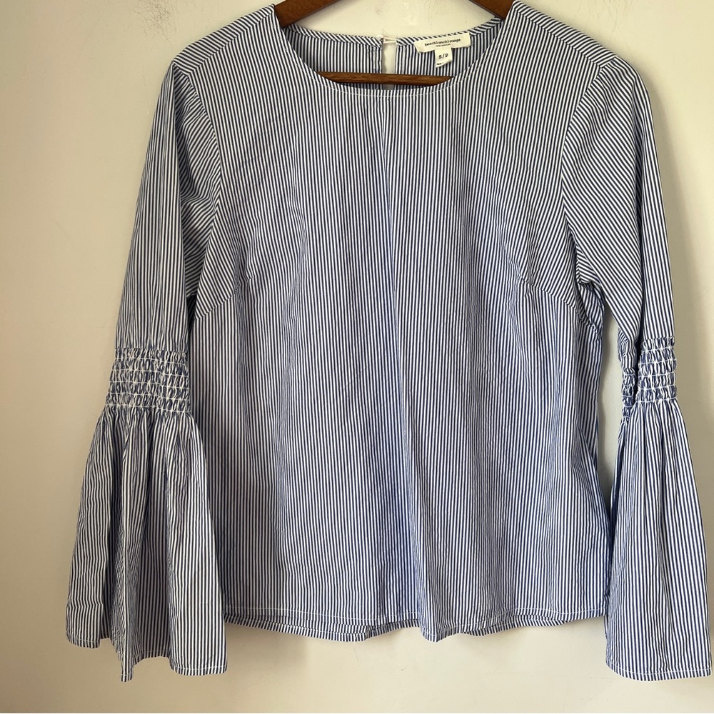 Beachlunchlounge Smocked Bell Sleeve Blue Gray Blouse